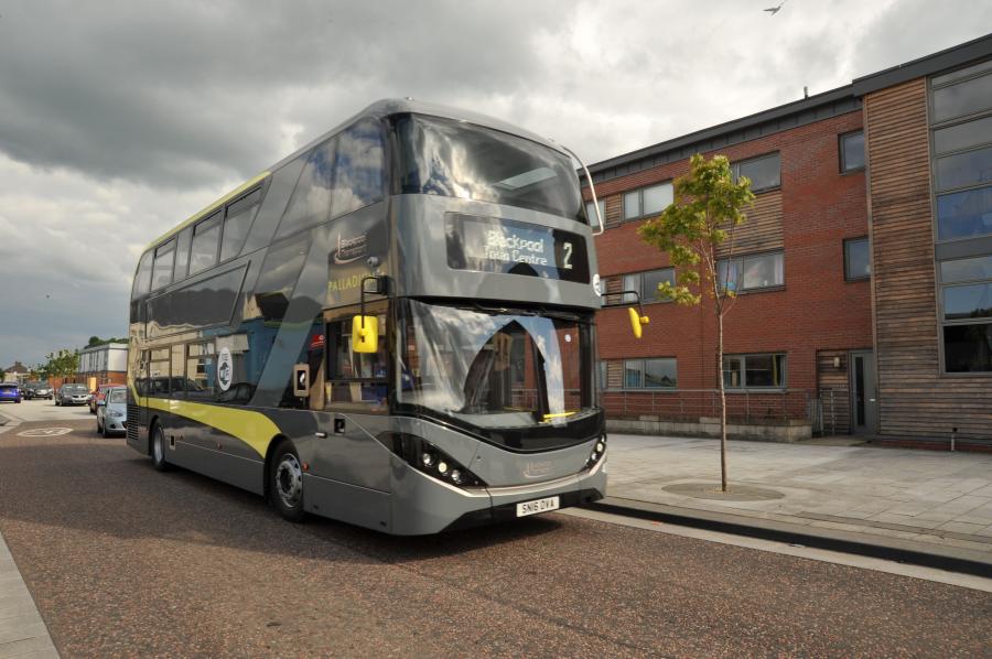  Alexander Dennis Enviro400 City 2016 года  (фото 3 из 12)